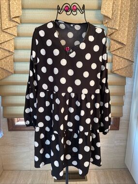 Boho Black & White Polka Dot Bell Sleeve Tiered A-line Smocked Dress Size Large